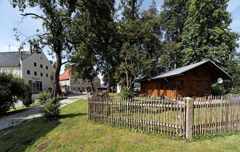 Brauerei-Gasthof Eck Hotel Böbrach Eksteriør billede